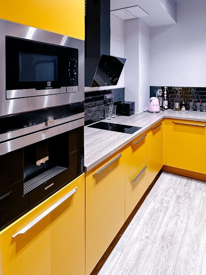 Sky Deep Jacuzzi 30 Floor Apartment Klaipeda Bagian luar foto